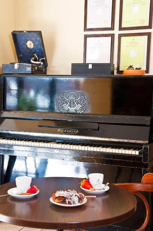 Linovo With Free Parking Hotel รีกา ภายนอก รูปภาพ