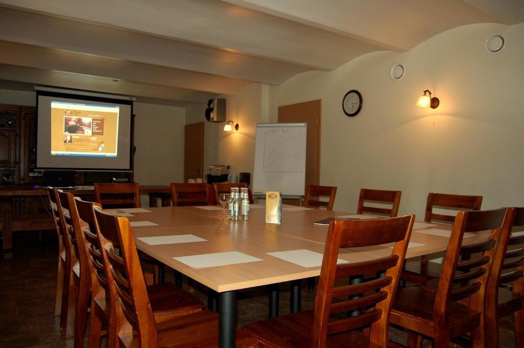 Linovo With Free Parking Hotel รีกา ภายนอก รูปภาพ